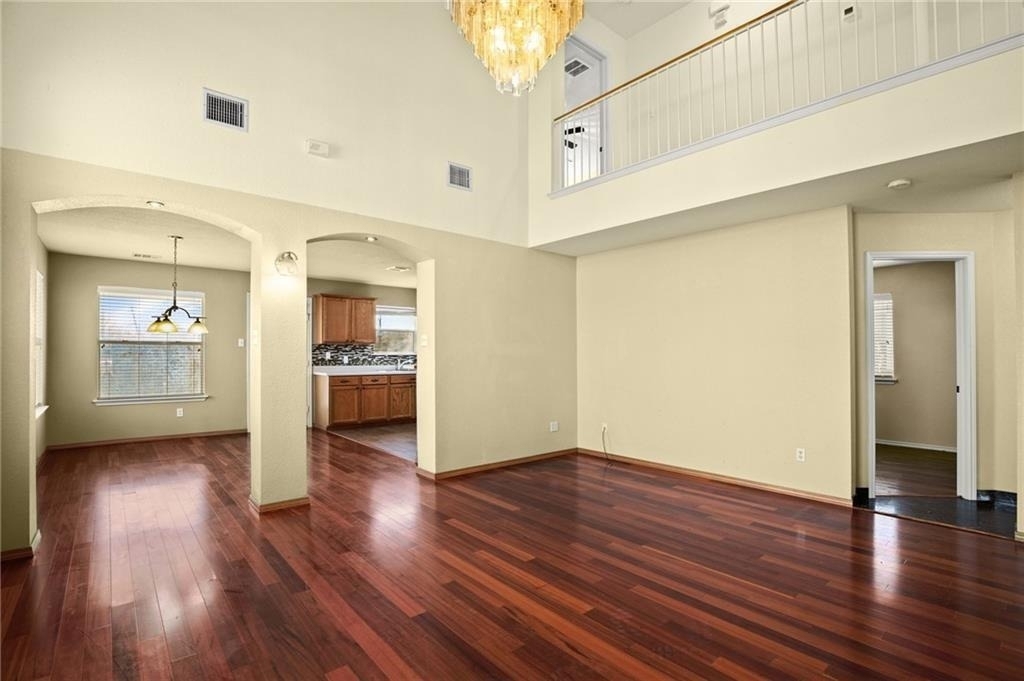 1825 Golden Sunrise Ln - Photo 2