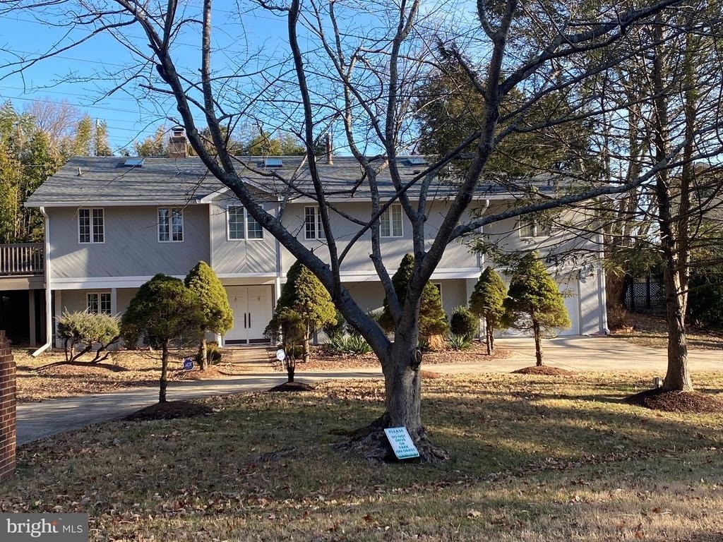 9917 Betteker Lane - Photo 2