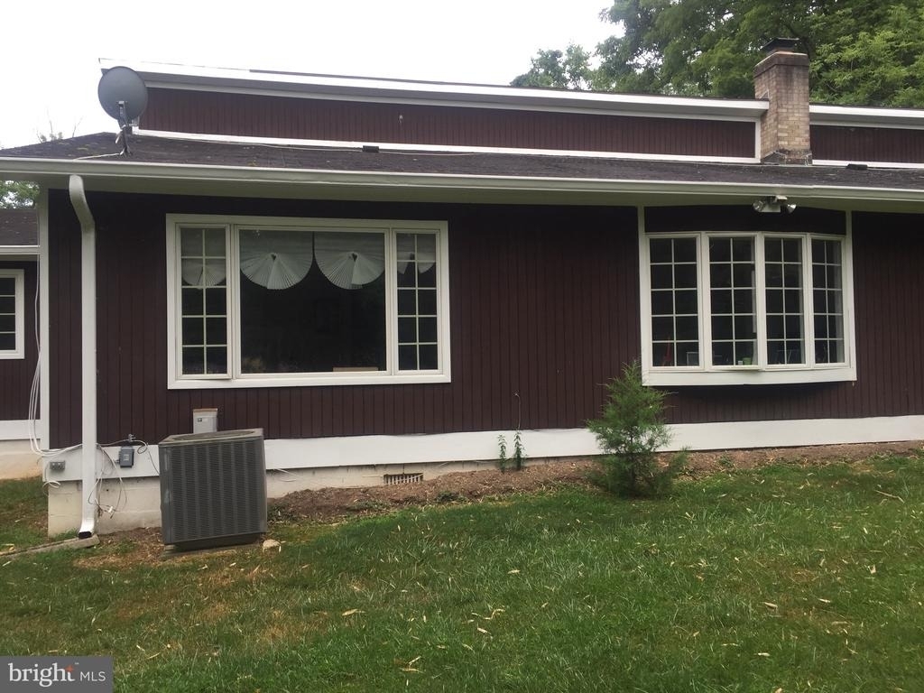 9917 Betteker Lane - Photo 3