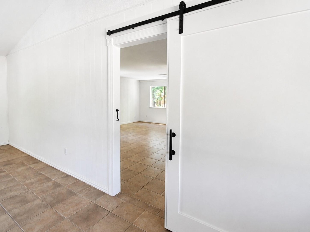 234 Cedar Holw - Photo 8