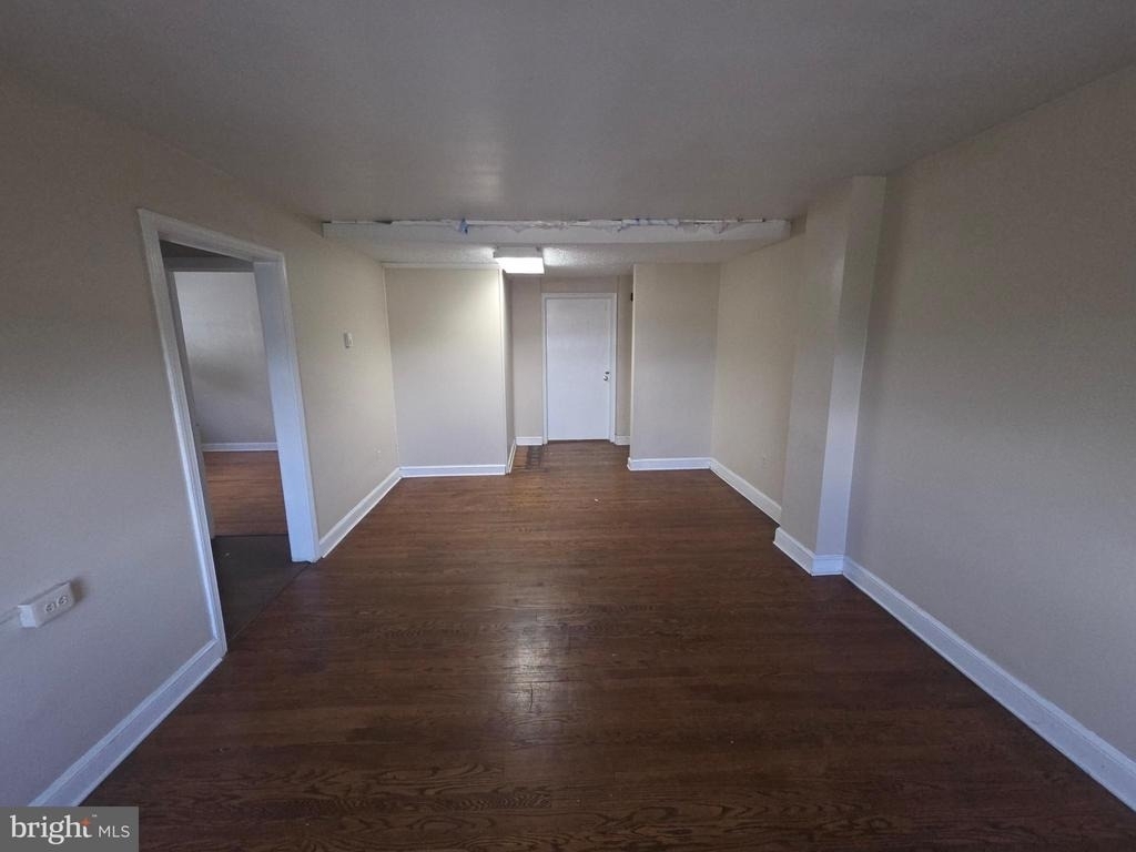 9863 Main Street - Photo 2