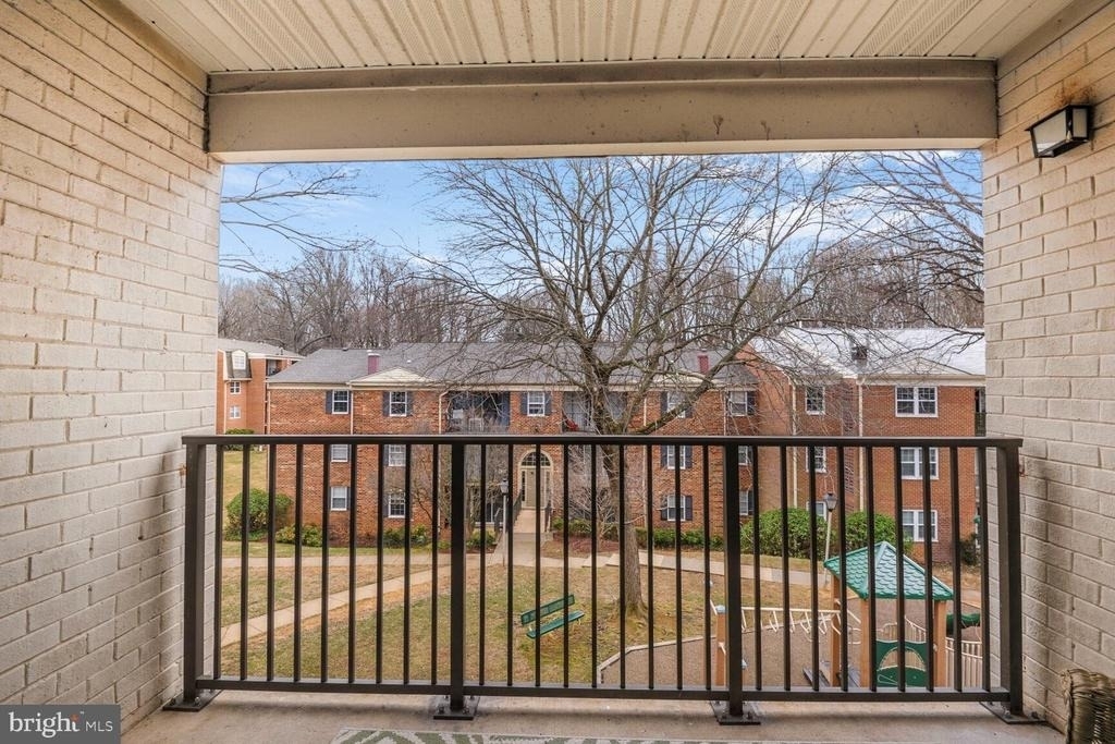 864 College Parkway - Photo 14