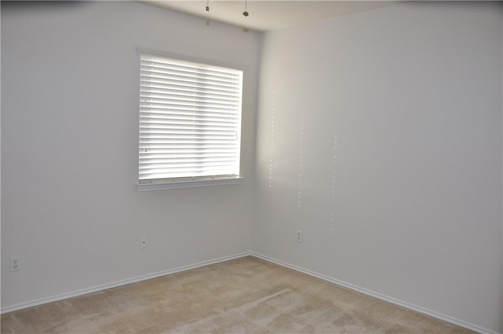 127 Anderson St - Photo 17