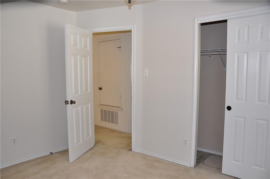 127 Anderson St - Photo 16