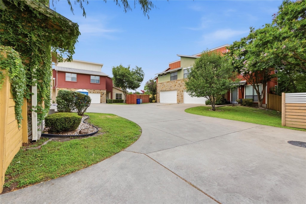 4124 Valley View Rd - Photo 3