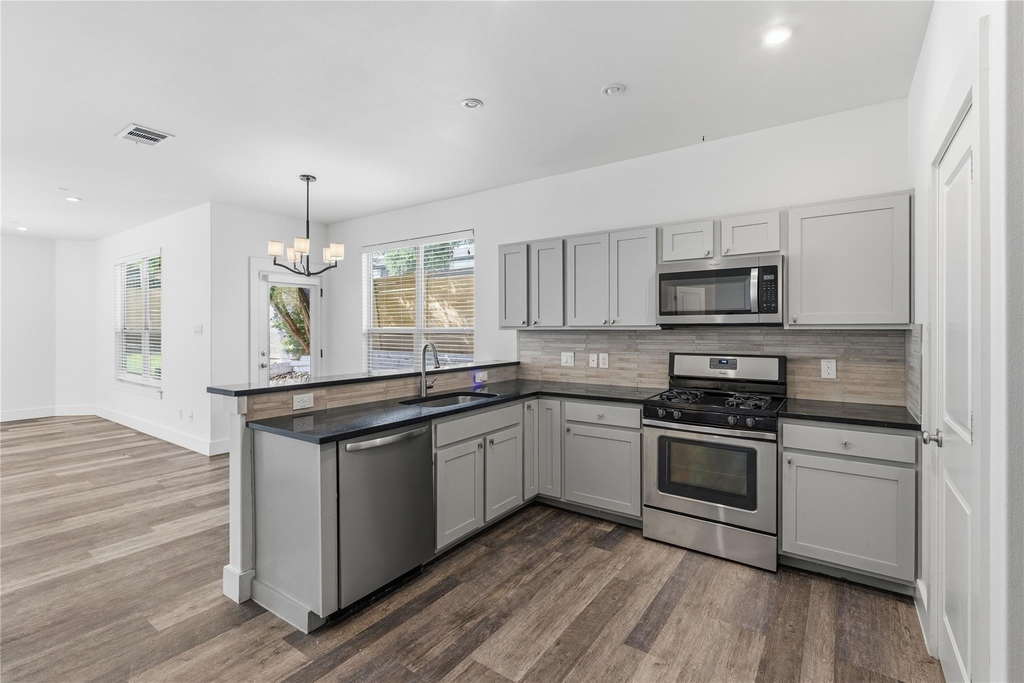 4124 Valley View Rd - Photo 13