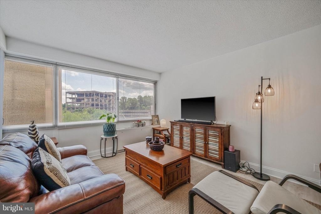 4515 Willard Avenue - Photo 8