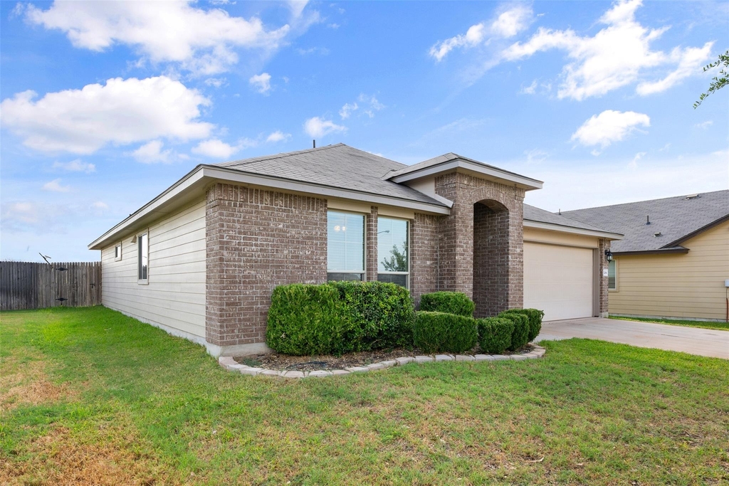 208 Plata Ln - Photo 1