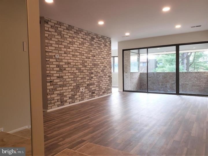 405 Christopher Avenue - Photo 3