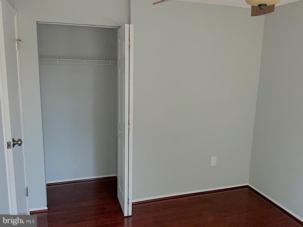 7827 Havenside Terrace - Photo 21