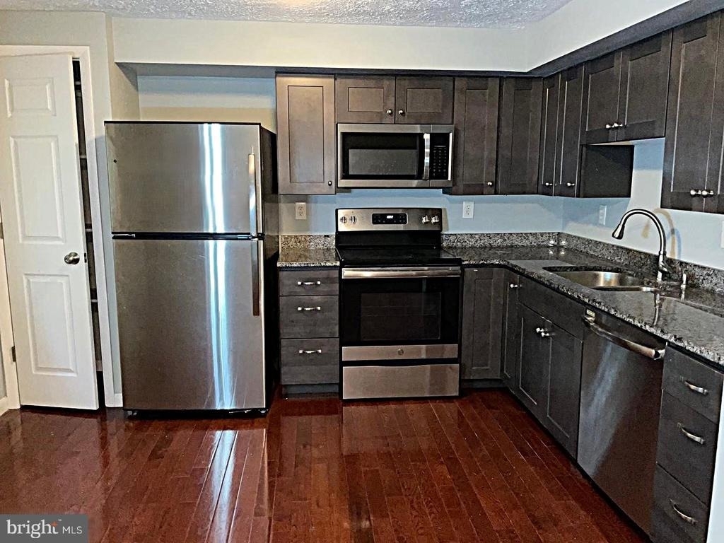 7827 Havenside Terrace - Photo 6