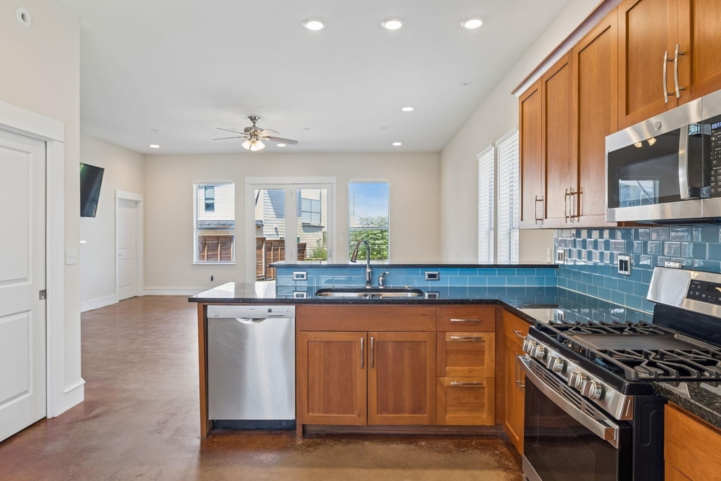 8500 Red Willow Dr - Photo 10