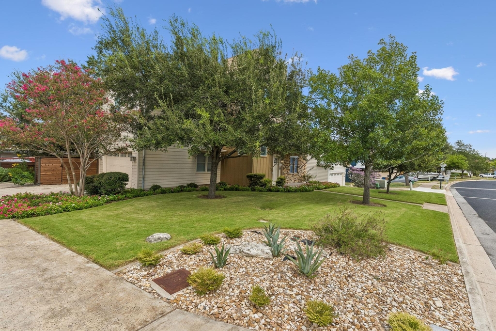 8500 Red Willow Dr - Photo 2