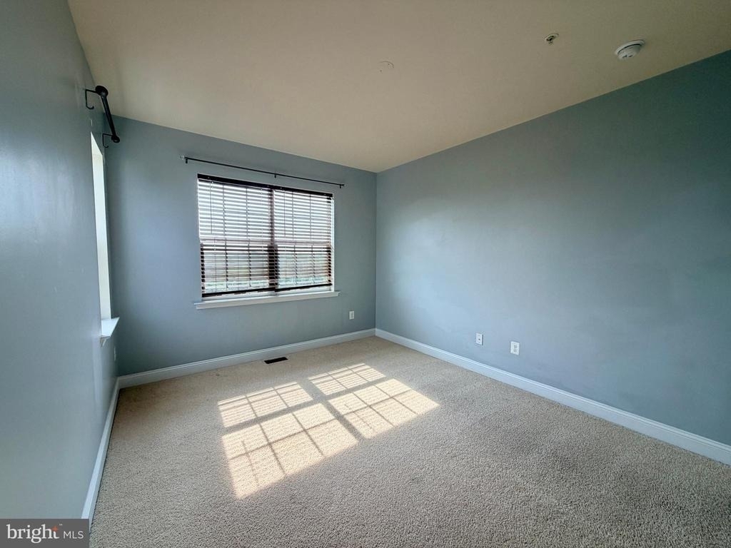 5915 Logans Way - Photo 16