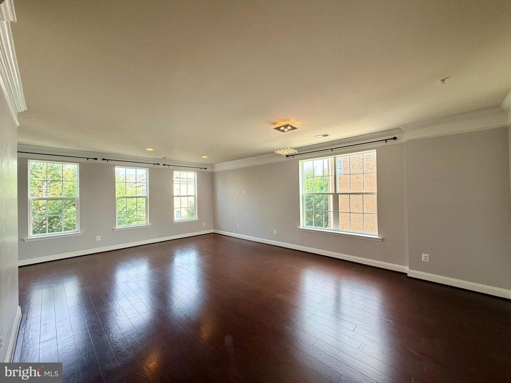 5915 Logans Way - Photo 4