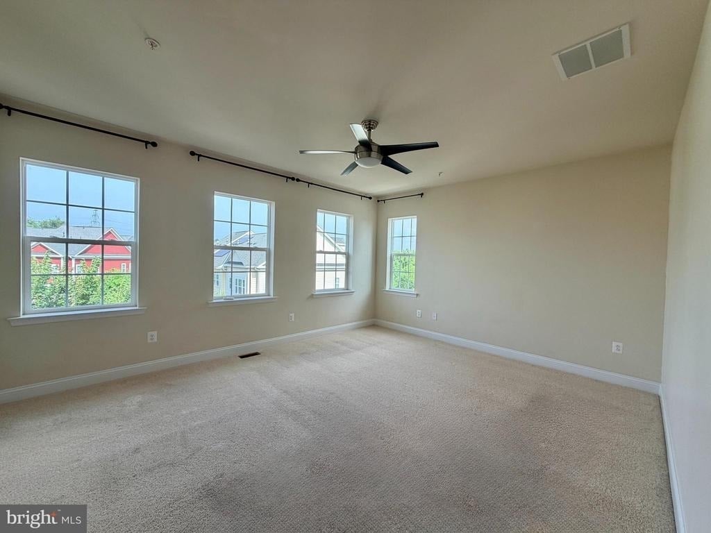 5915 Logans Way - Photo 12
