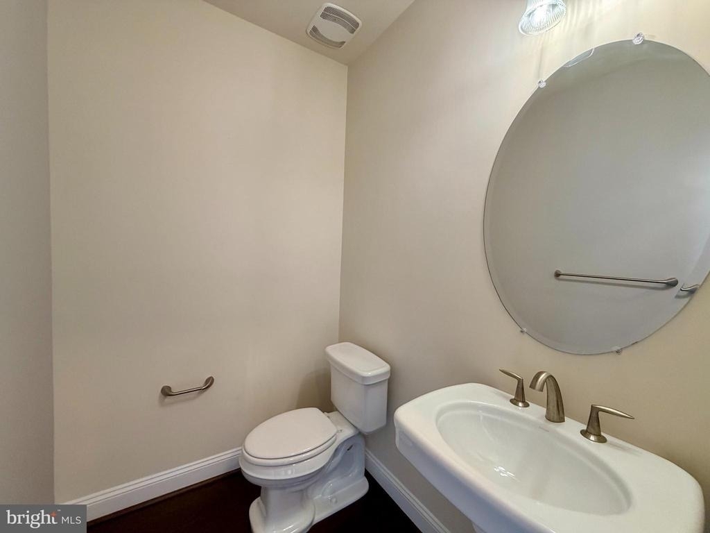 5915 Logans Way - Photo 11