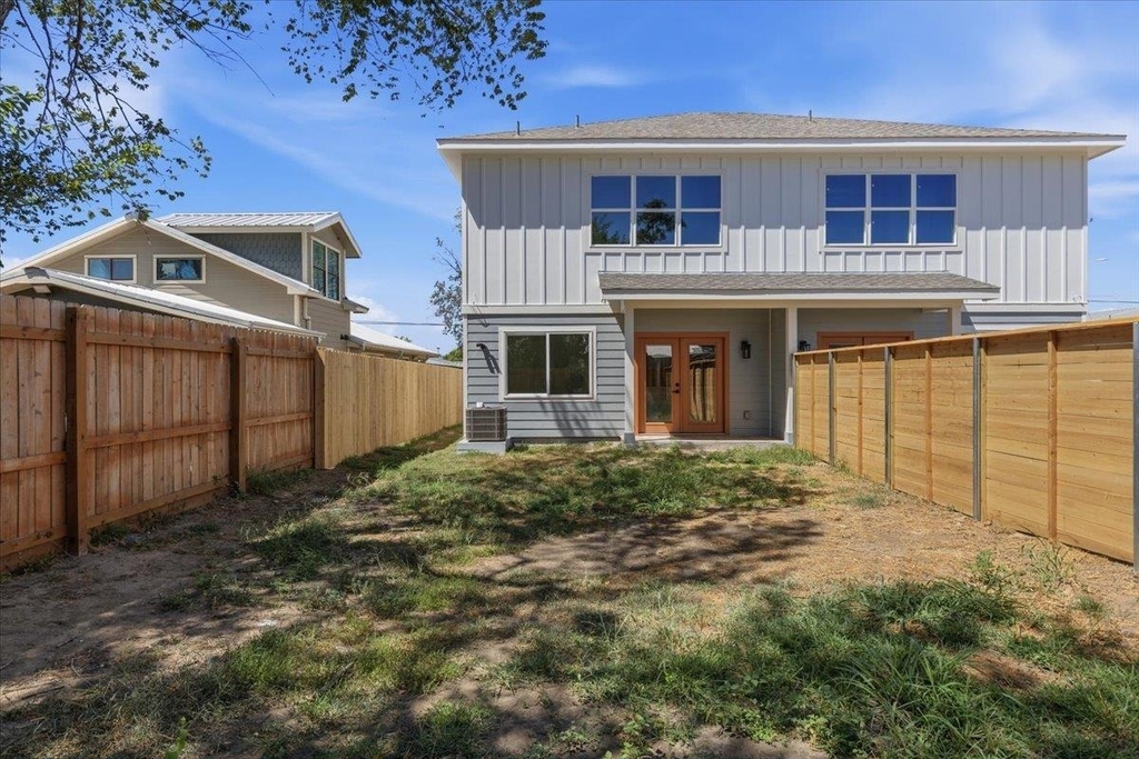 1409 Emile St - Photo 21