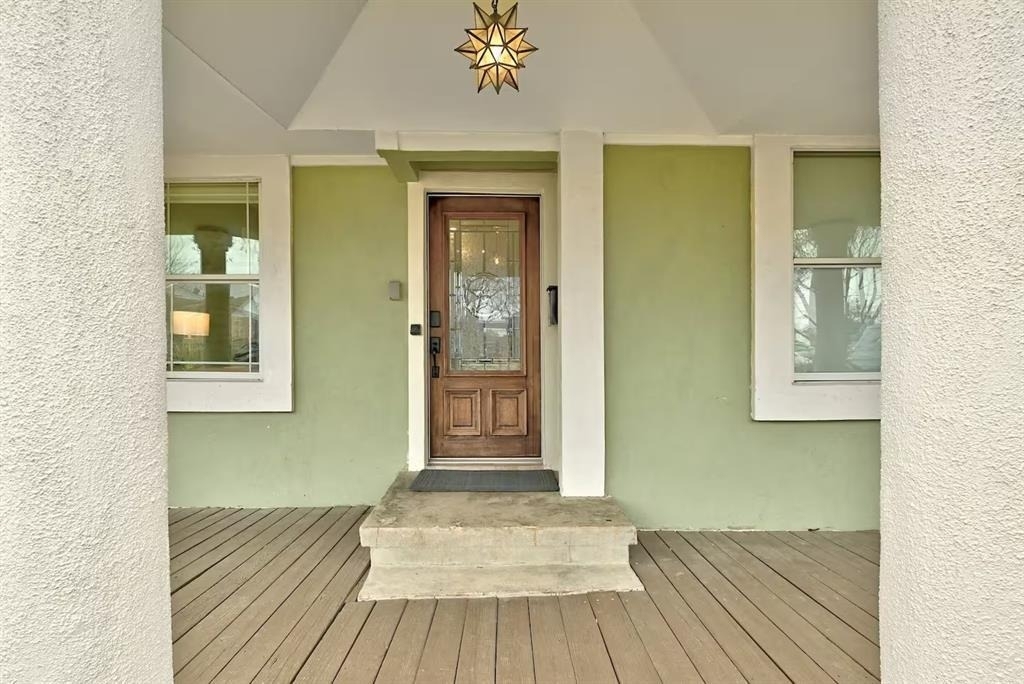2952 Higgins St - Photo 2