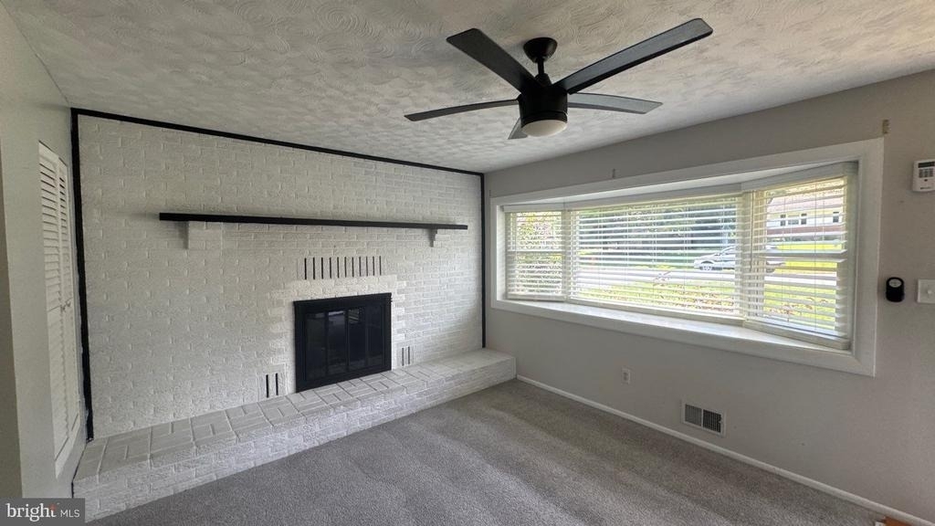 6628 Pheasant Drive - Photo 2