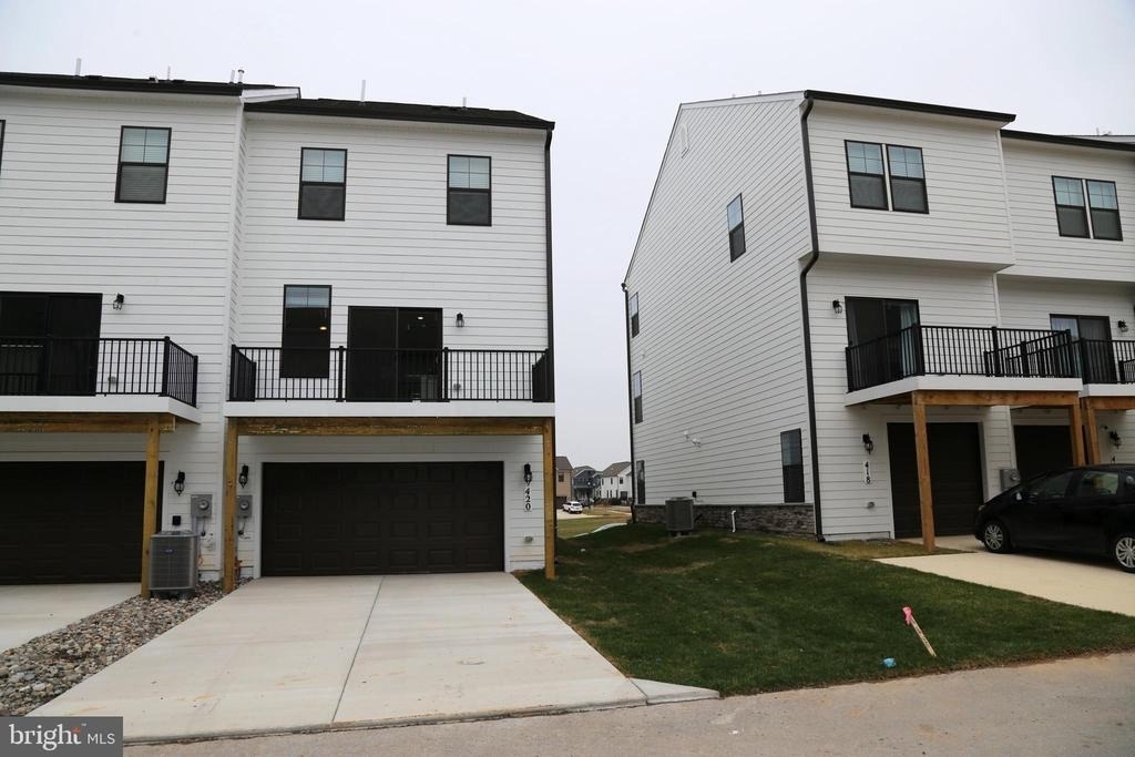 420 Herringbone Way - Photo 32