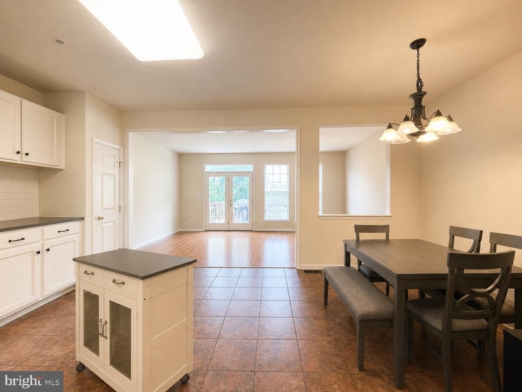 9424 Singleton Place - Photo 4