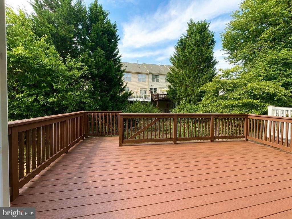 9424 Singleton Place - Photo 15