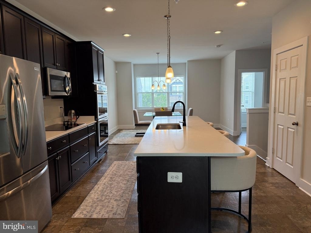 2773 Town View Circle - Photo 2