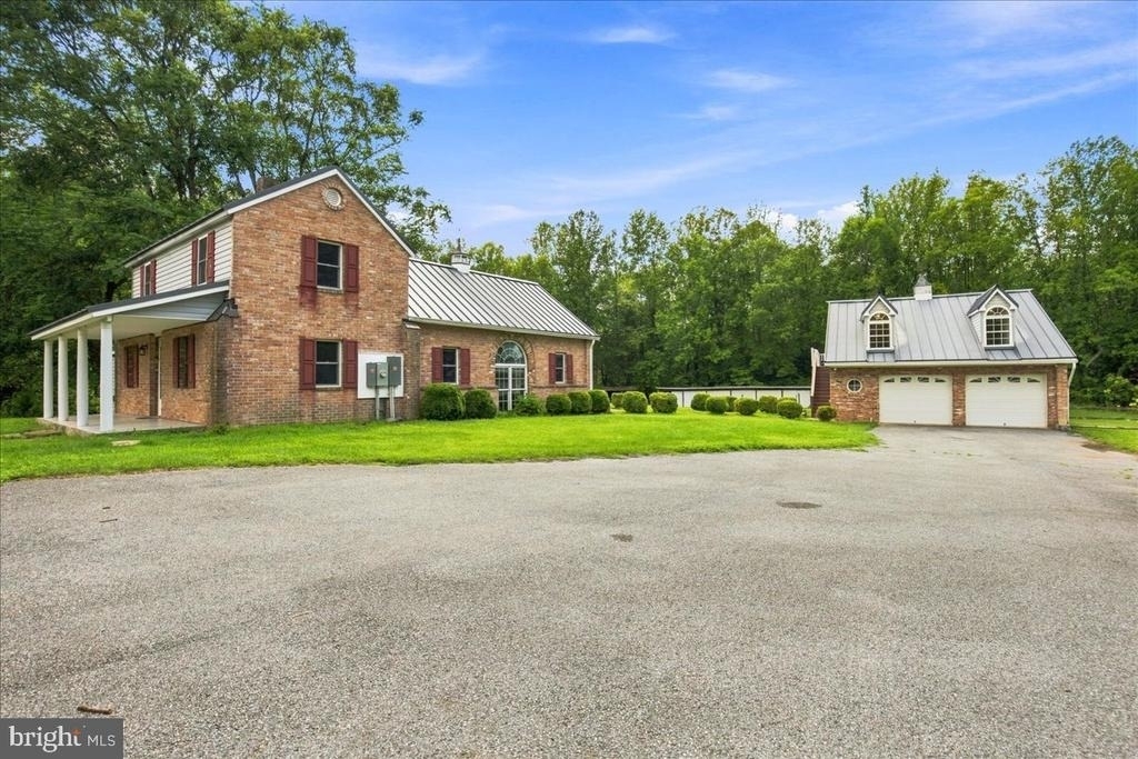 3813 Mount Pleasant Road - Photo 3