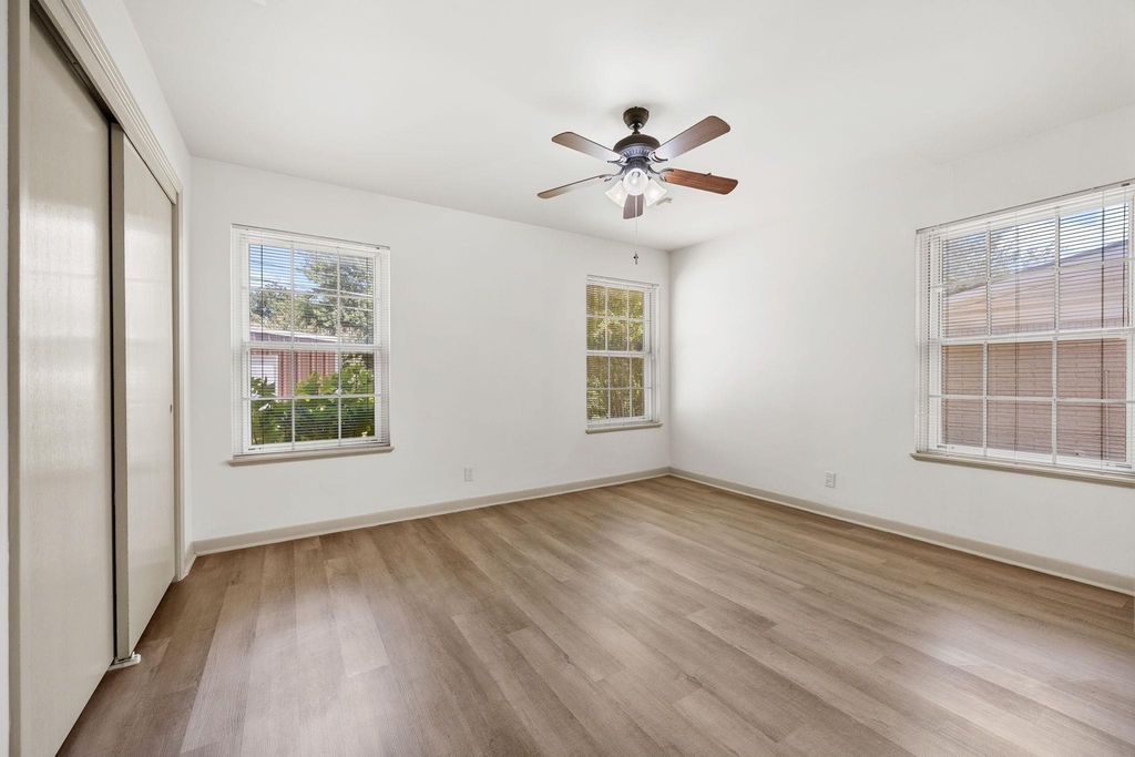 1702 Ridgemont Dr - Photo 9