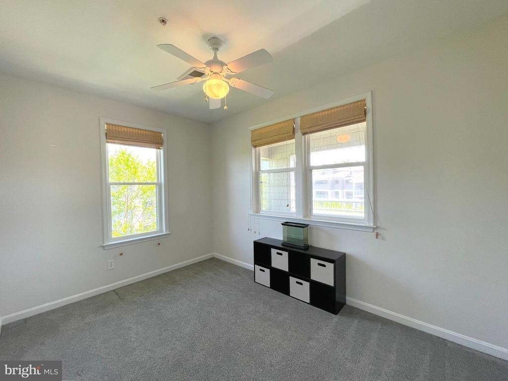 634 Oyster Bay Place - Photo 13