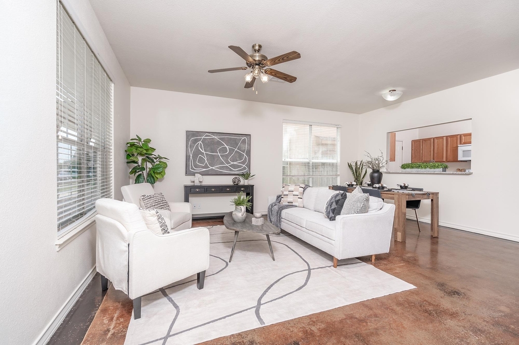 200 Sandstone Dr - Photo 4