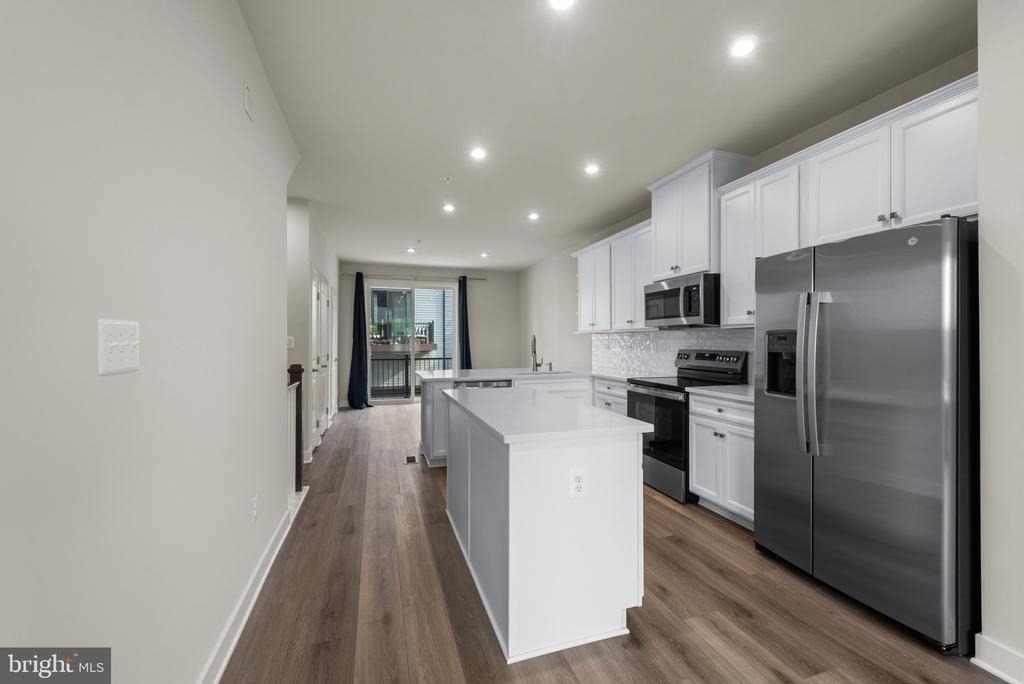 814 Watts Street - Photo 10