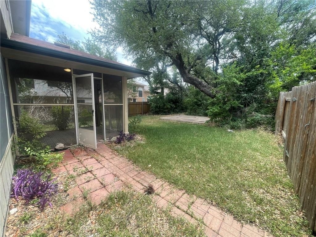 613 Stallion Dr - Photo 9