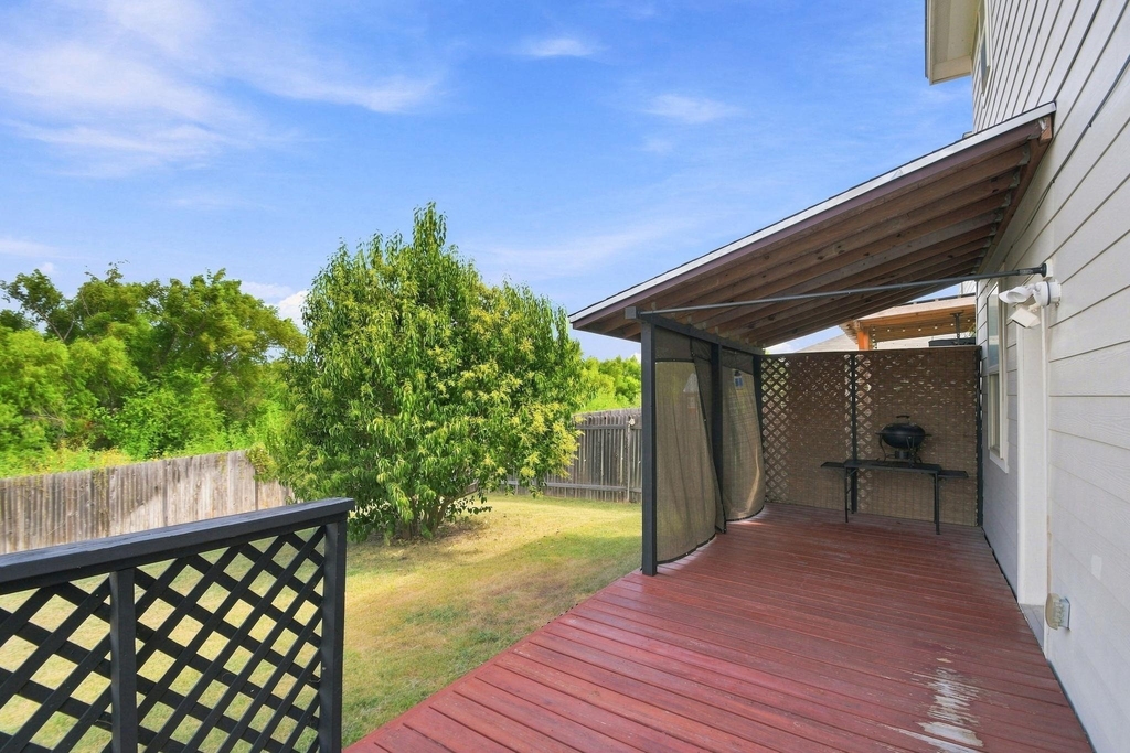 241 Eagle Brook Ln - Photo 22