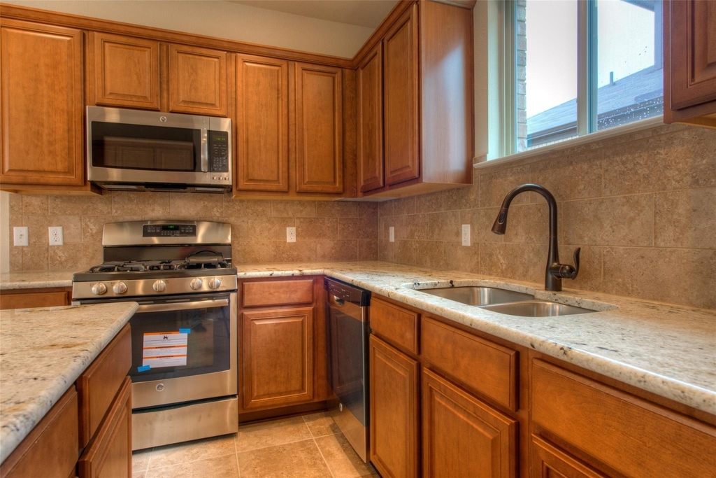 3451 Mayfield Ranch Blvd - Photo 10