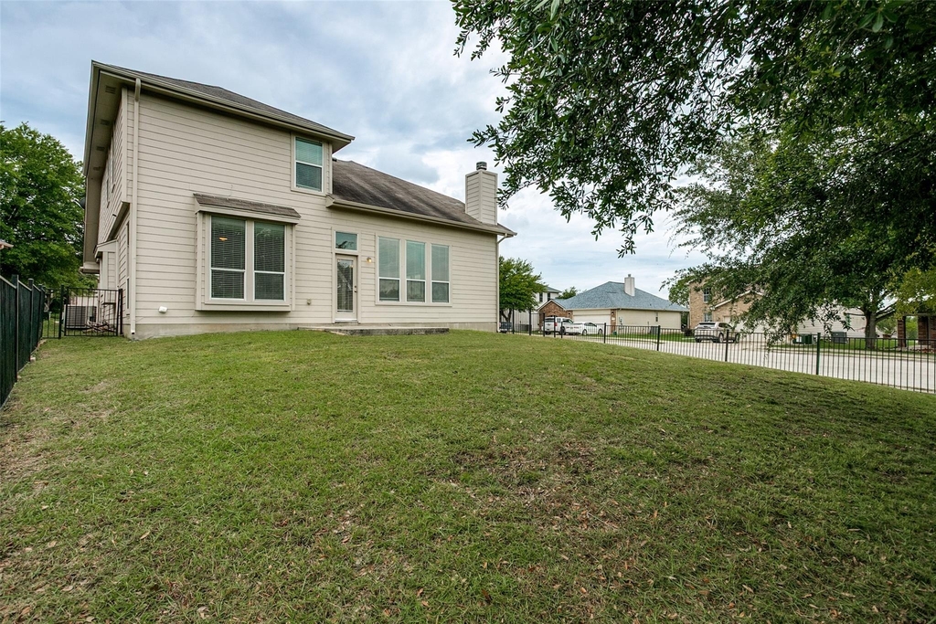 5708 Mahogany Bay - Photo 5