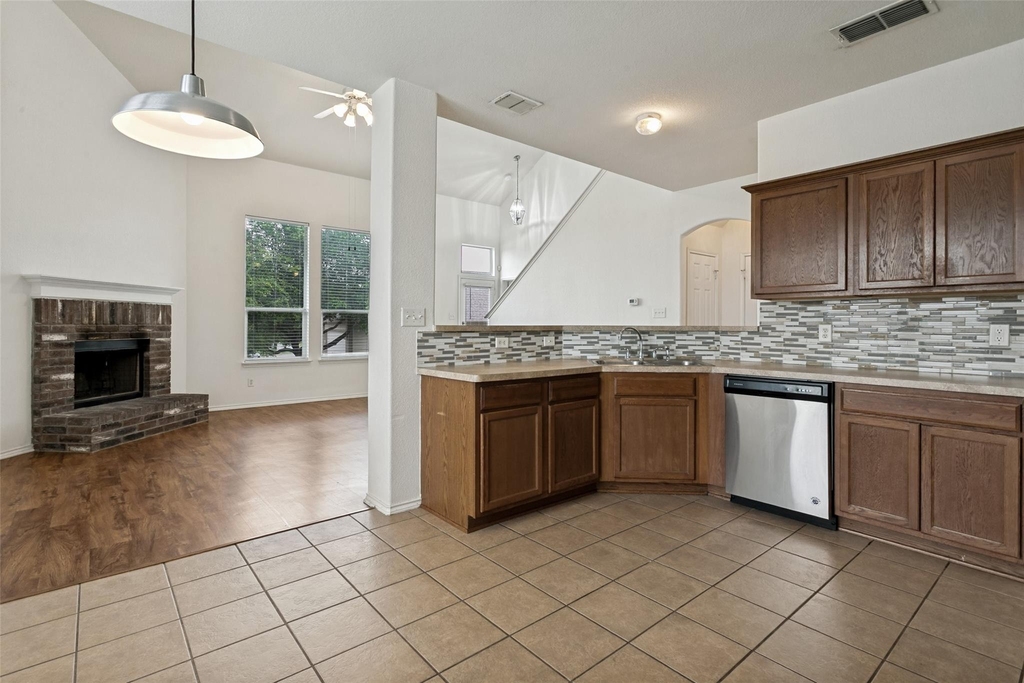 5708 Mahogany Bay - Photo 13