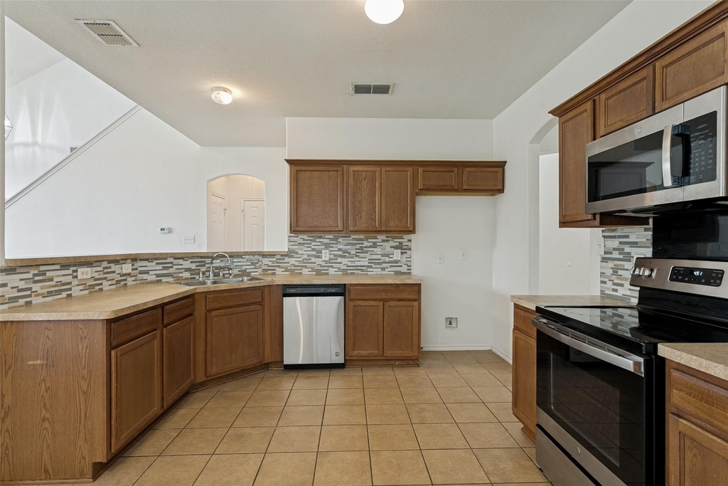 5708 Mahogany Bay - Photo 14