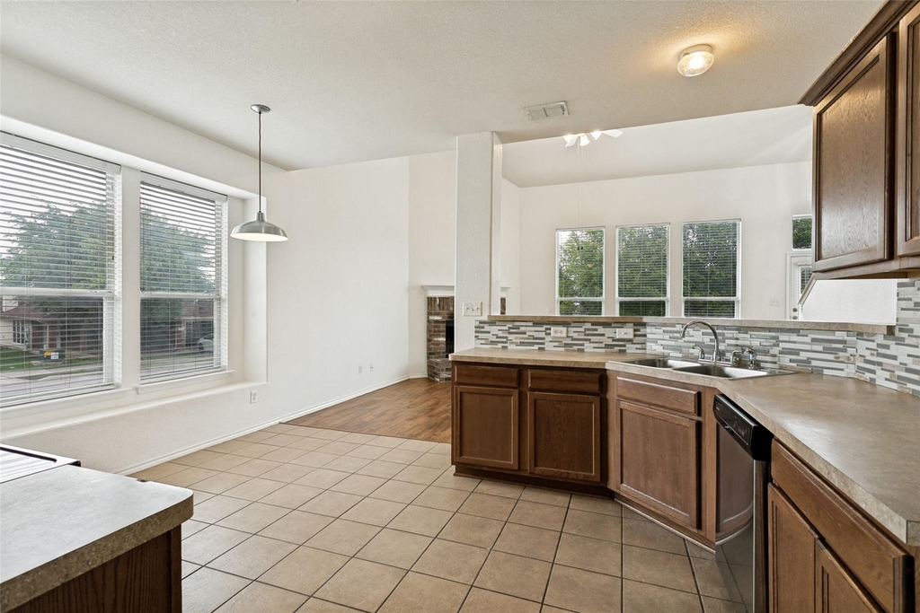 5708 Mahogany Bay - Photo 15