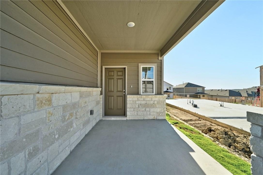 147 Longstraw Dr - Photo 3