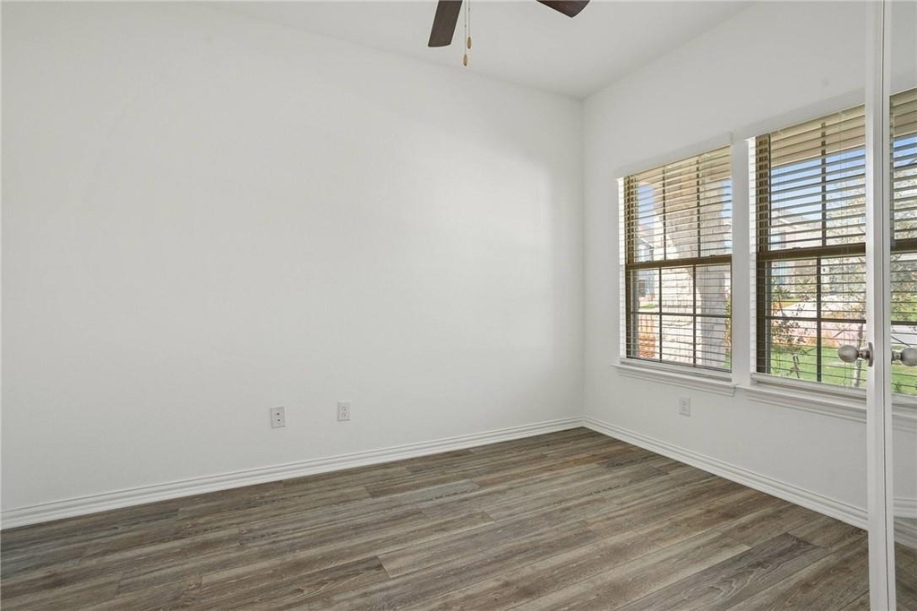 613 Silent Creek Cv - Photo 12