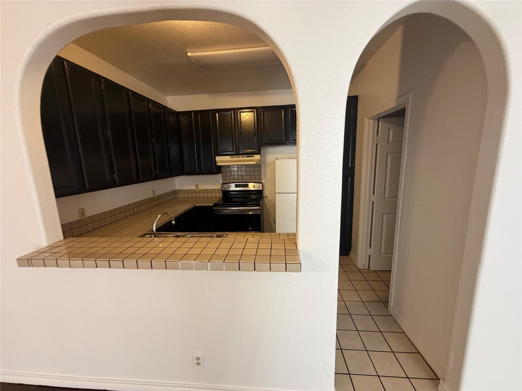 2601 Alcott Ln - Photo 3