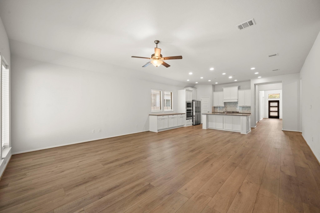 1113 Round Mountain Pass - Photo 11