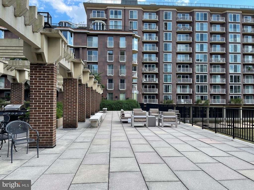 520 N Street Sw - Photo 43