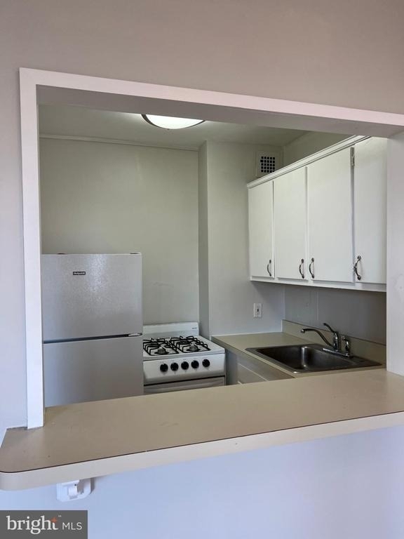 2800 Wisconsin Avenue Nw - Photo 2