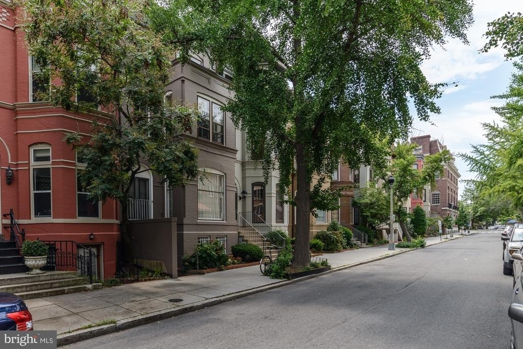 1748 Corcoran Street Nw - Photo 13