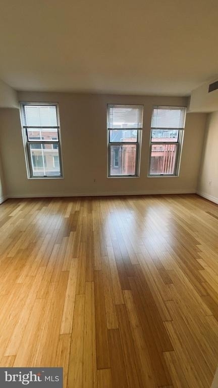 915 Nw E Street Nw - Photo 8