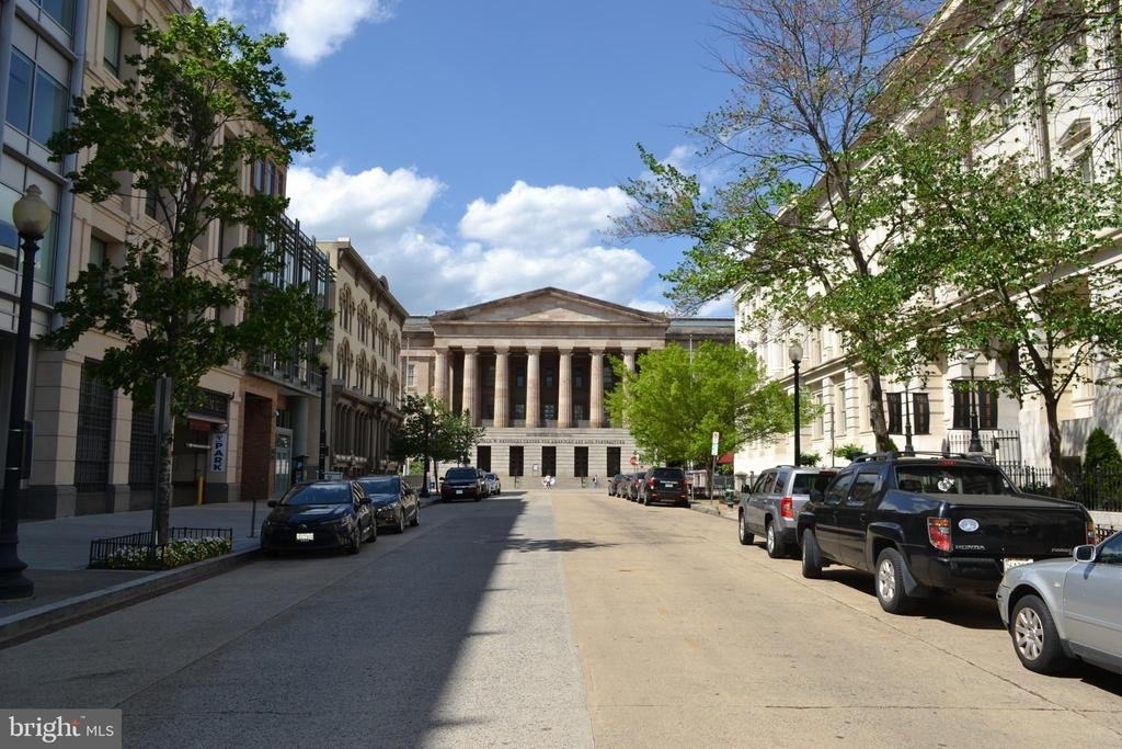 915 Nw E Street Nw - Photo 29