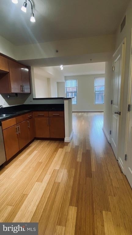 915 Nw E Street Nw - Photo 17